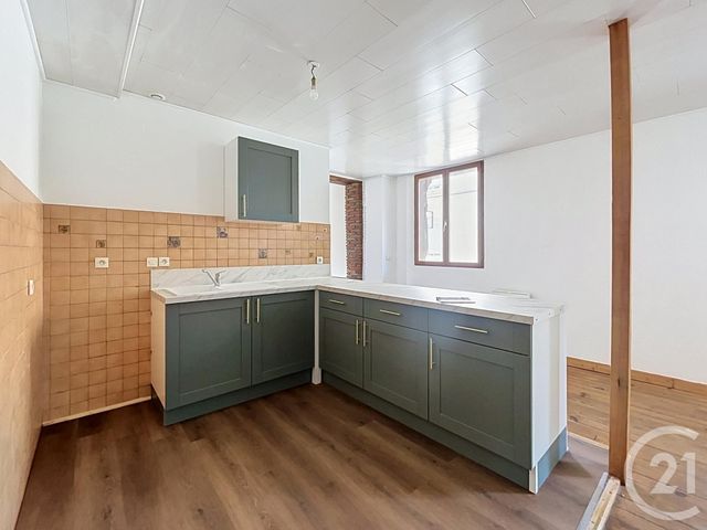 Appartement F3 &agrave; louer - 3 pi&egrave;ces - 79,65 m2 - Varennes Sur Allier - 03 - AUVERGNE