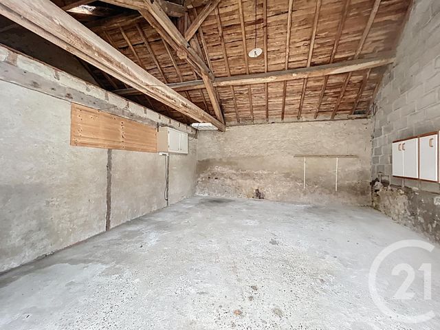 Maison &agrave; louer - 5 pi&egrave;ces - 120 m2 - St Pourcain Sur Sioule - 03 - AUVERGNE