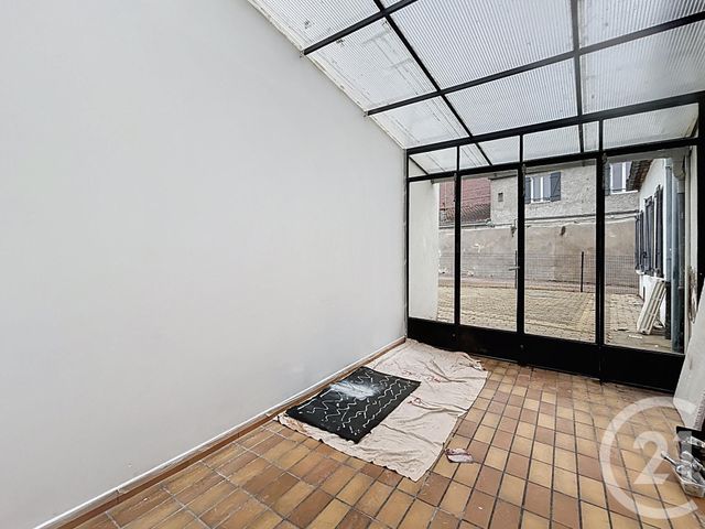 Maison &agrave; louer - 5 pi&egrave;ces - 120 m2 - St Pourcain Sur Sioule - 03 - AUVERGNE