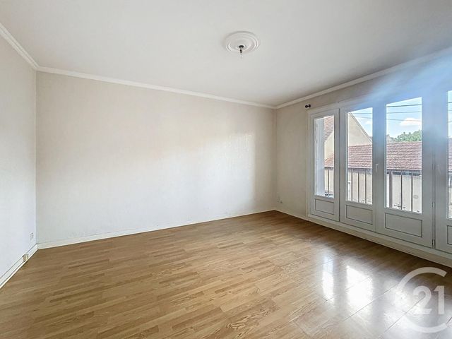 Appartement F2 à louer - 2 pièces - 47,85 m2 - Varennes Sur Allier - 03 - AUVERGNE