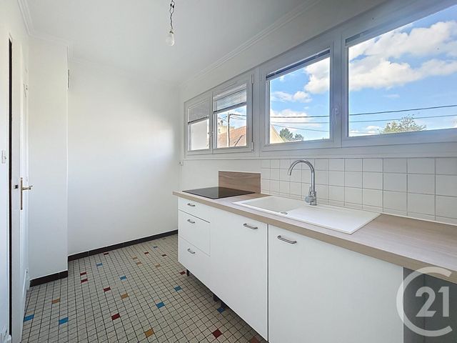 Appartement F2 à louer - 2 pièces - 47,85 m2 - Varennes Sur Allier - 03 - AUVERGNE