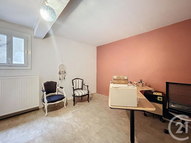 Appartement Local à louer - 4 pièces - 113 m2 - St Pourcain Sur Sioule - 03 - AUVERGNE