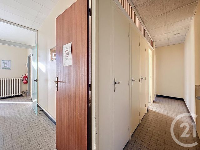 Appartement Local &agrave; louer - 4 pi&egrave;ces - 113 m2 - St Pourcain Sur Sioule - 03 - AUVERGNE