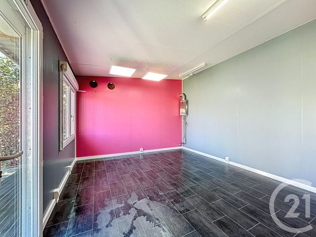 Appartement Local &agrave; louer - 1 pi&egrave;ce - 18 m2 - Monetay Sur Allier - 03 - AUVERGNE