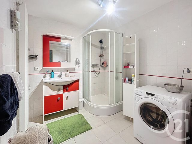 Appartement F3 à louer - 3 pièces - 92 m2 - Varennes Sur Allier - 03 - AUVERGNE