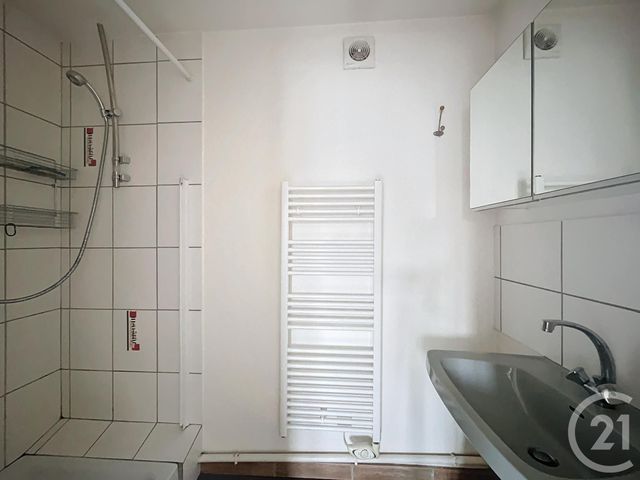 Appartement F2 à louer - 2 pièces - 57 m2 - Varennes Sur Allier - 03 - AUVERGNE