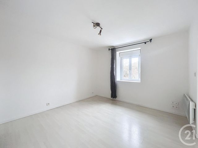 Appartement F2 à louer - 2 pièces - 57 m2 - Varennes Sur Allier - 03 - AUVERGNE