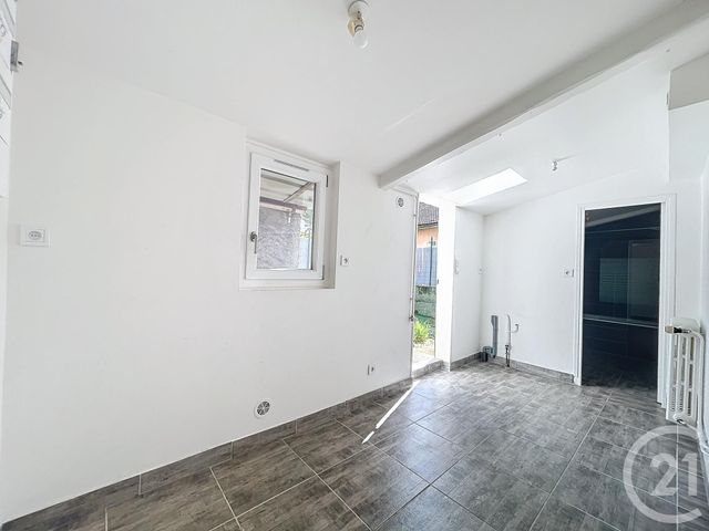 Maison à louer - 3 pièces - 60 m2 - Varennes Sur Allier - 03 - AUVERGNE