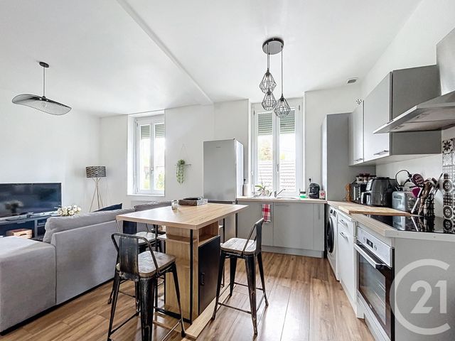 Appartement F3 à louer - 3 pièces - 51,20 m2 - Varennes Sur Allier - 03 - AUVERGNE