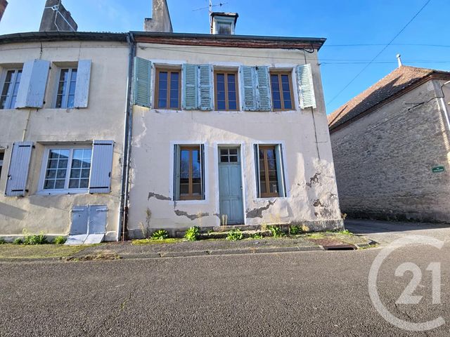 Maison &agrave; vendre - 3 pi&egrave;ces - 83,50 m2 - St Gerand Le Puy - 03 - AUVERGNE