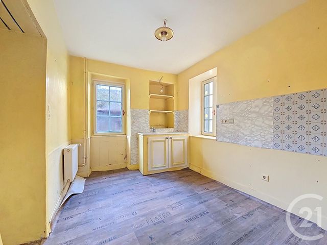 Maison &agrave; vendre - 3 pi&egrave;ces - 83,50 m2 - St Gerand Le Puy - 03 - AUVERGNE