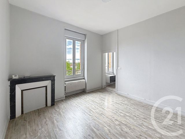 Appartement T4 à louer - 4 pièces - 83,73 m2 - Varennes Sur Allier - 03 - AUVERGNE