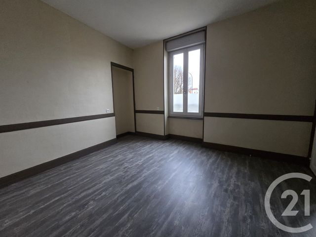 Appartement T4 à louer - 4 pièces - 83,73 m2 - Varennes Sur Allier - 03 - AUVERGNE