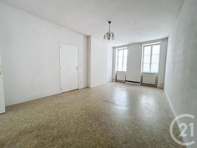 Appartement F3 à louer - 3 pièces - 72,41 m2 - St Pourcain Sur Sioule - 03 - AUVERGNE