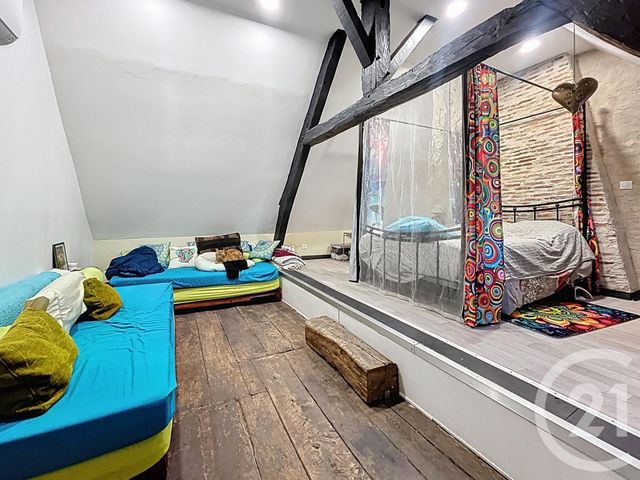 Maison &agrave; louer - 5 pi&egrave;ces - 140 m2 - Le Theil - 03 - AUVERGNE