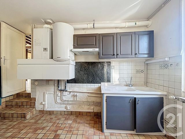 Maison &agrave; louer - 5 pi&egrave;ces - 105 m2 - Monetay Sur Allier - 03 - AUVERGNE