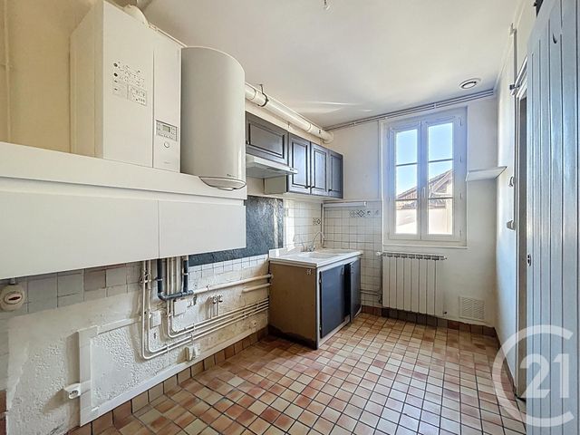 Maison &agrave; louer - 5 pi&egrave;ces - 105 m2 - Monetay Sur Allier - 03 - AUVERGNE