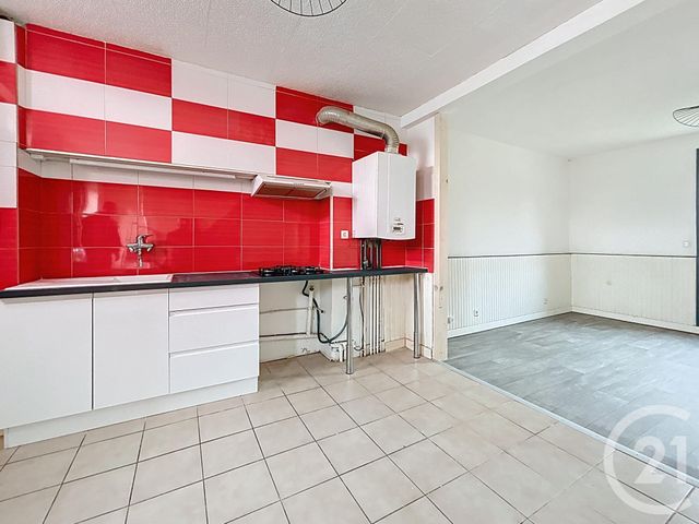 Maison &agrave; louer - 2 pi&egrave;ces - 54 m2 - St Pourcain Sur Sioule - 03 - AUVERGNE