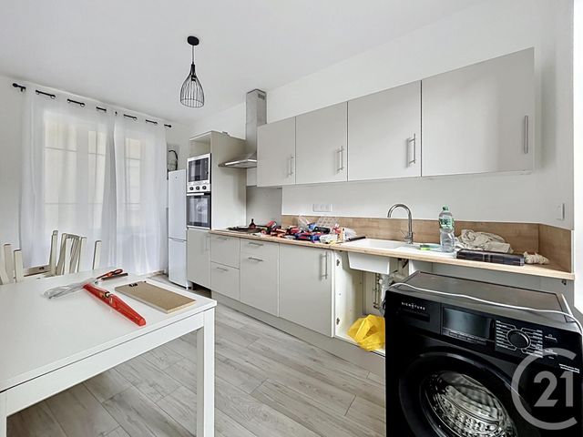 Maison &agrave; louer - 3 pi&egrave;ces - 105,41 m2 - St Pourcain Sur Sioule - 03 - AUVERGNE
