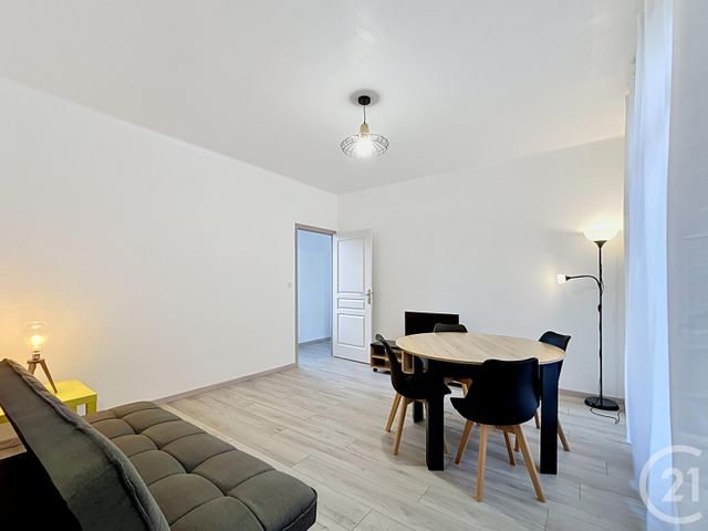 Maison &agrave; louer - 3 pi&egrave;ces - 105,41 m2 - St Pourcain Sur Sioule - 03 - AUVERGNE