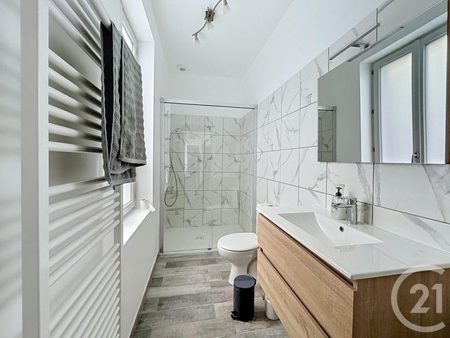 Maison &agrave; louer - 3 pi&egrave;ces - 105,41 m2 - St Pourcain Sur Sioule - 03 - AUVERGNE