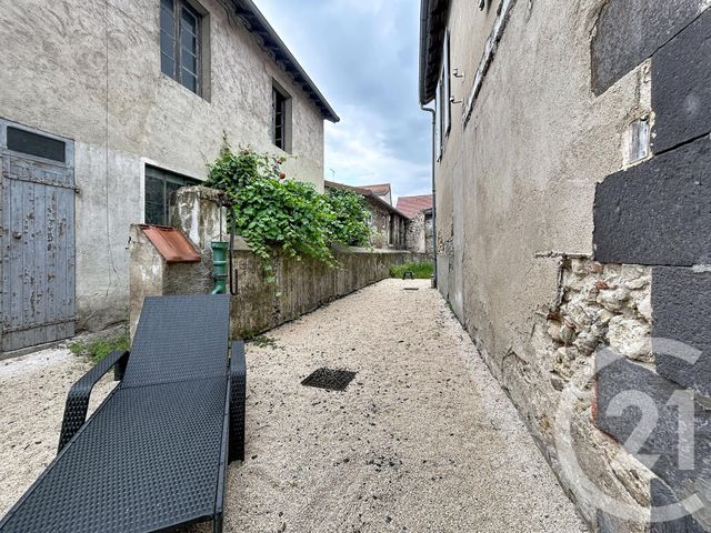 Maison &agrave; louer - 3 pi&egrave;ces - 105,41 m2 - St Pourcain Sur Sioule - 03 - AUVERGNE