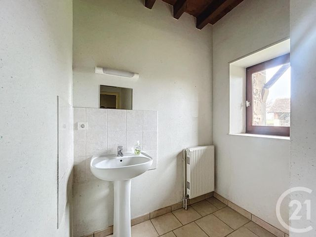 Maison &agrave; louer - 3 pi&egrave;ces - 94,93 m2 - Voussac - 03 - AUVERGNE