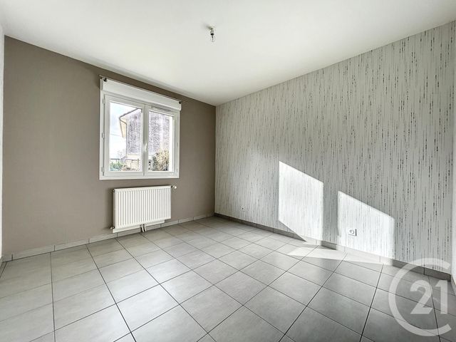 Maison &agrave; louer - 4 pi&egrave;ces - 115 m2 - St Loup - 03 - AUVERGNE