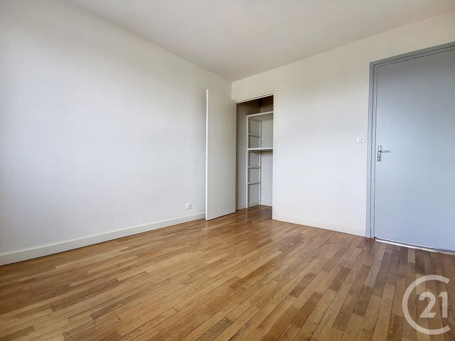 Appartement F3 &agrave; louer - 3 pi&egrave;ces - 80,80 m2 - Varennes Sur Allier - 03 - AUVERGNE