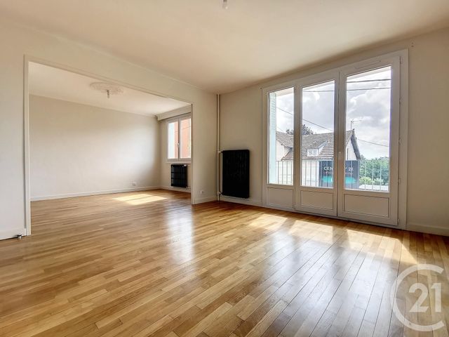 Appartement F3 &agrave; louer - 3 pi&egrave;ces - 80,80 m2 - Varennes Sur Allier - 03 - AUVERGNE