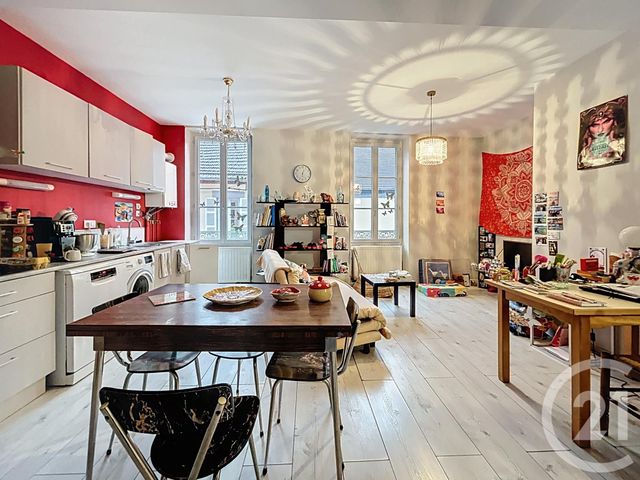 Appartement F2 &agrave; louer - 2 pi&egrave;ces - 50 m2 - St Pourcain Sur Sioule - 03 - AUVERGNE