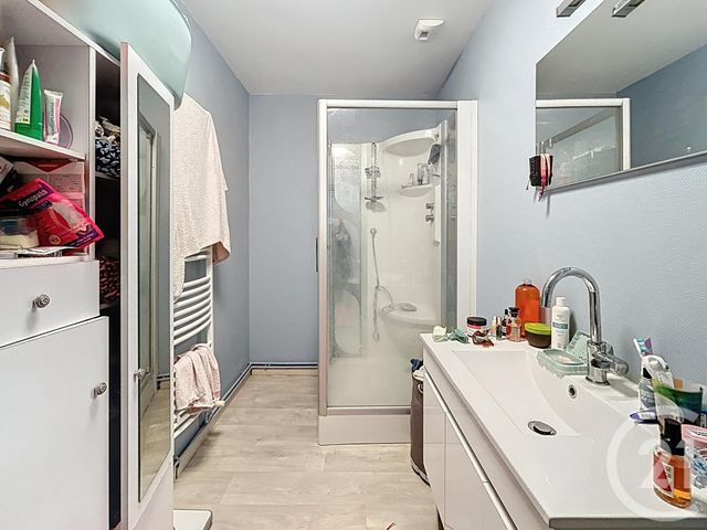 Appartement F2 &agrave; louer - 2 pi&egrave;ces - 50 m2 - St Pourcain Sur Sioule - 03 - AUVERGNE