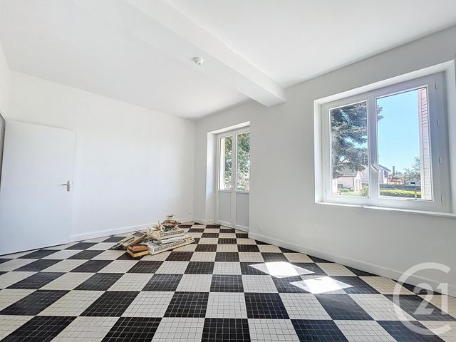 Appartement &agrave; louer - 2 pi&egrave;ces - 47,59 m2 - St Pourcain Sur Sioule - 03 - AUVERGNE