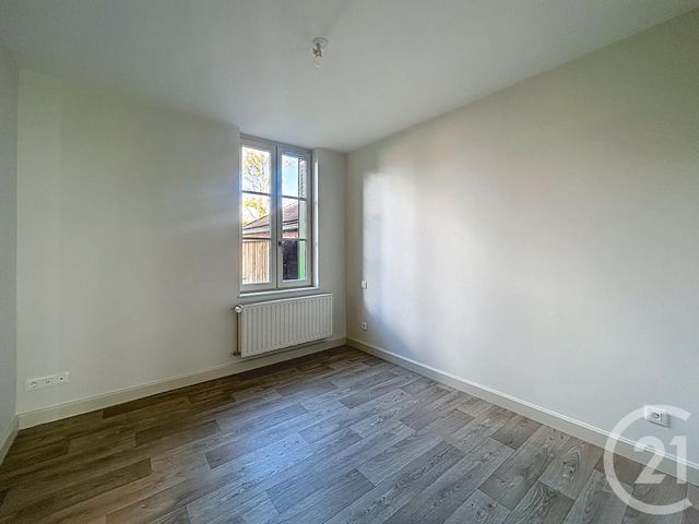 Maison &agrave; louer - 4 pi&egrave;ces - 68,80 m2 - Bellenaves - 03 - AUVERGNE