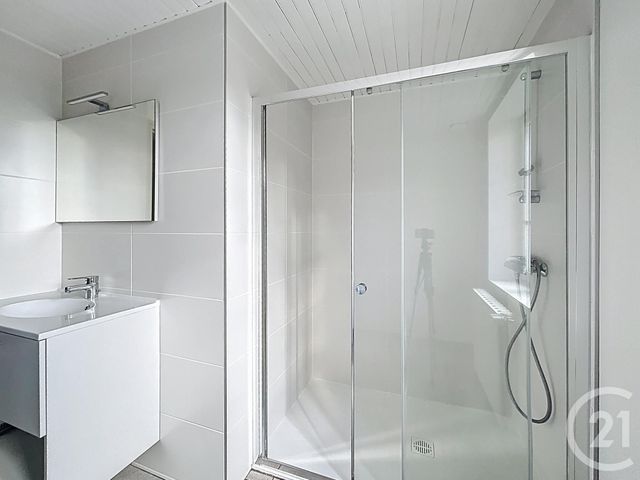 Maison &agrave; louer - 4 pi&egrave;ces - 68,80 m2 - Bellenaves - 03 - AUVERGNE