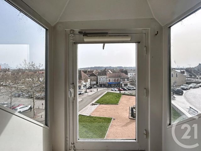 Appartement F2 &agrave; louer - 2 pi&egrave;ces - 57,19 m2 - St Pourcain Sur Sioule - 03 - AUVERGNE