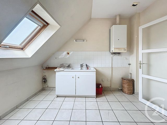 Appartement F2 &agrave; louer - 2 pi&egrave;ces - 57,19 m2 - St Pourcain Sur Sioule - 03 - AUVERGNE