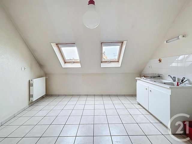 Appartement F2 &agrave; louer - 2 pi&egrave;ces - 57,19 m2 - St Pourcain Sur Sioule - 03 - AUVERGNE