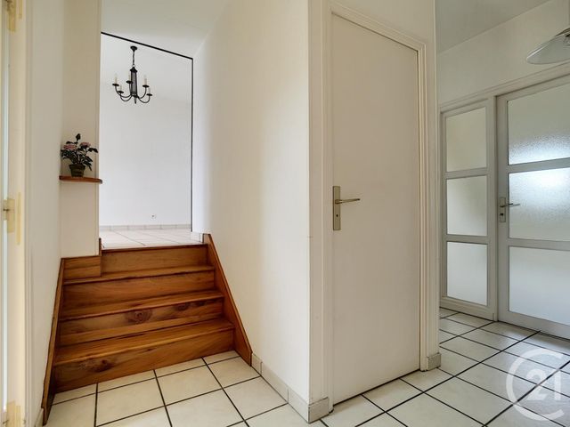 Appartement F2 &agrave; louer - 2 pi&egrave;ces - 57,19 m2 - St Pourcain Sur Sioule - 03 - AUVERGNE