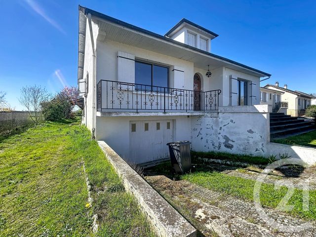 Maison &agrave; louer - 3 pi&egrave;ces - 95 m2 - La Ferte Hauterive - 03 - AUVERGNE