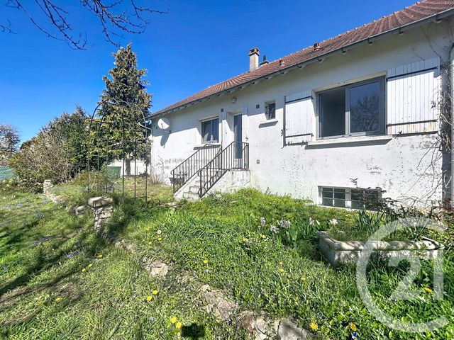 Maison &agrave; louer - 3 pi&egrave;ces - 95 m2 - La Ferte Hauterive - 03 - AUVERGNE