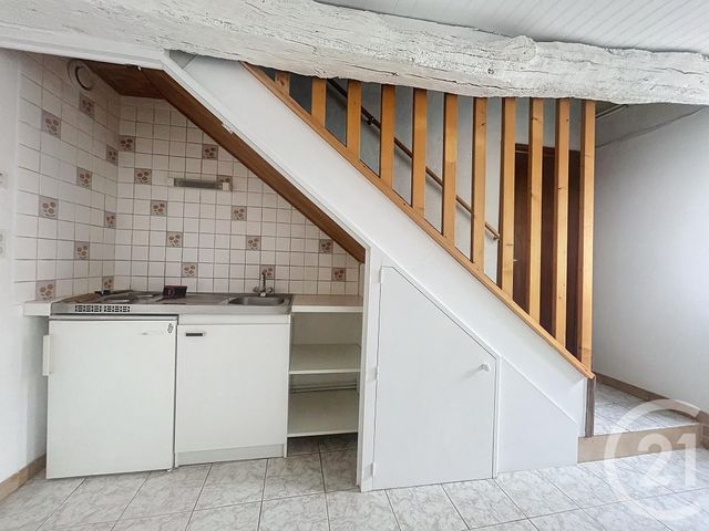 Maison &agrave; louer - 3 pi&egrave;ces - 54,63 m2 - St Pourcain Sur Sioule - 03 - AUVERGNE
