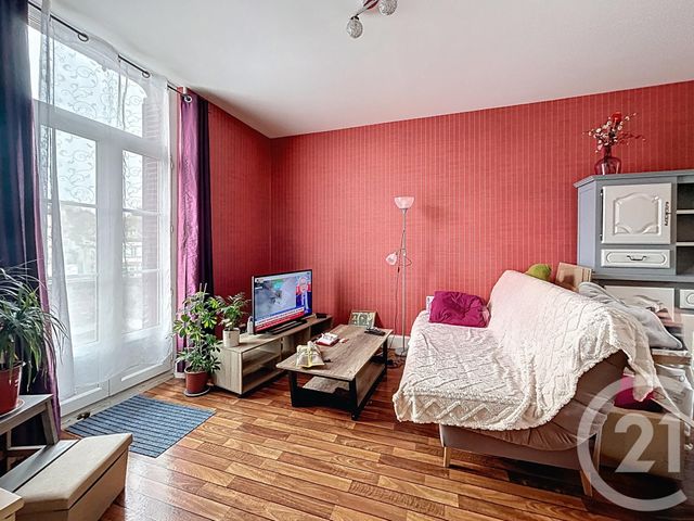 Appartement F2 &agrave; louer - 2 pi&egrave;ces - 51,17 m2 - St Pourcain Sur Sioule - 03 - AUVERGNE