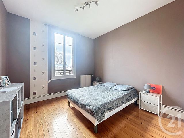 Appartement F3 &agrave; louer - 3 pi&egrave;ces - 60 m2 - St Pourcain Sur Sioule - 03 - AUVERGNE