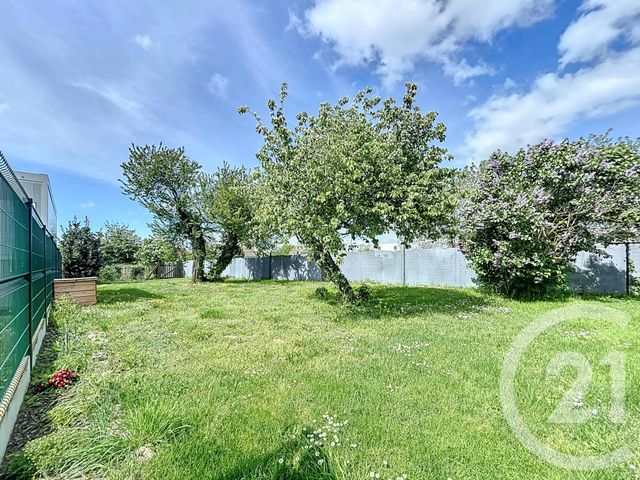 Maison &agrave; louer - 3 pi&egrave;ces - 84,96 m2 - Cesset - 03 - AUVERGNE