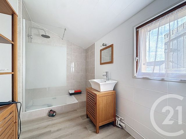 Maison &agrave; vendre - 5 pi&egrave;ces - 105 m2 - Varennes Sur Allier - 03 - AUVERGNE