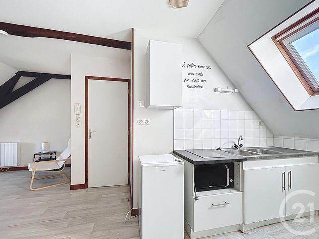 Appartement Studio &agrave; louer - 1 pi&egrave;ce - 29 m2 - St Pourcain Sur Sioule - 03 - AUVERGNE