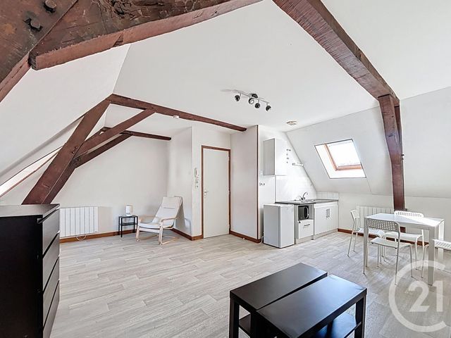 Appartement Studio &agrave; louer - 1 pi&egrave;ce - 29 m2 - St Pourcain Sur Sioule - 03 - AUVERGNE