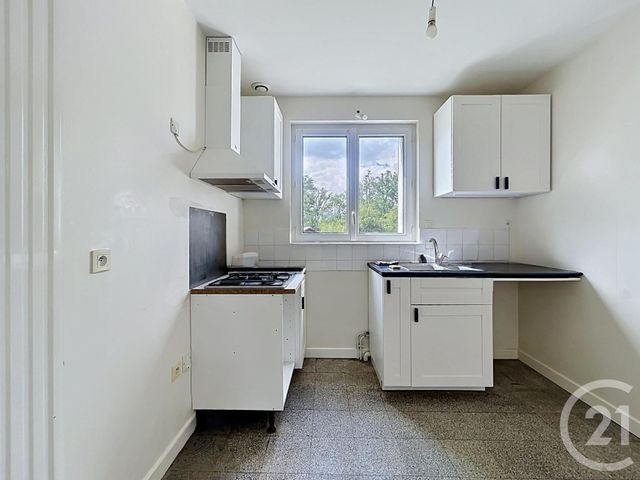 Maison &agrave; louer - 6 pi&egrave;ces - 101,47 m2 - St Pourcain Sur Sioule - 03 - AUVERGNE