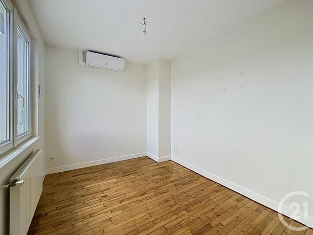 Maison &agrave; louer - 6 pi&egrave;ces - 101,47 m2 - St Pourcain Sur Sioule - 03 - AUVERGNE